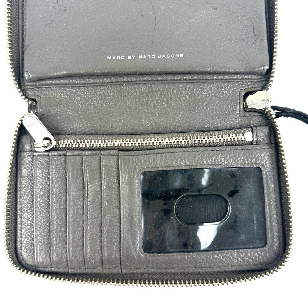 Marc Jacobs Classic Q Wingman Wallet Wristlet Mushroom Gray Clutch‎ Organizer - Picture 7 of 9